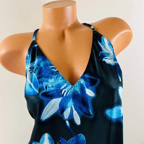 XL Victoria’s Secret Satin Open Back Slip Dress Nightgown - Picture 4 of 11